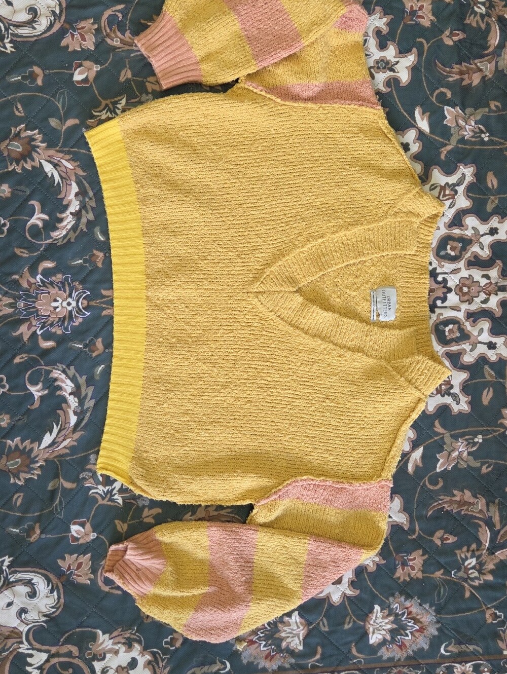 Urban Outfitters small oversized Mustard Yellow V-Neck Striped Sleeve Sweater - Picture 4 of 9